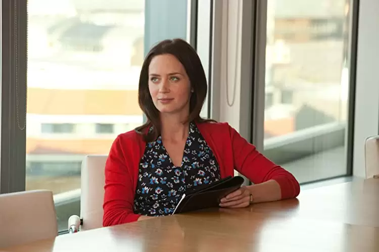 「砂漠でサーモン・フィッシング」エミリー・ブラントの画像