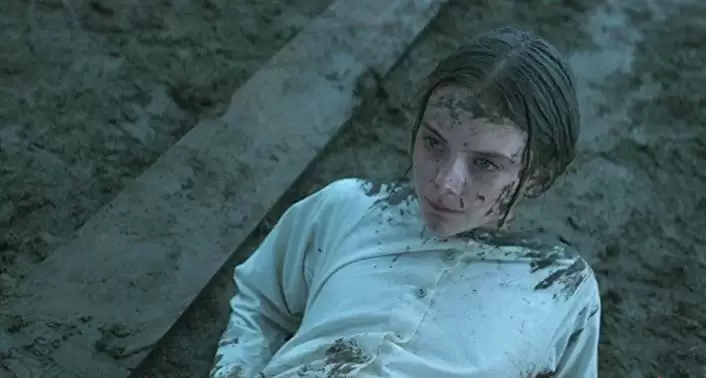 「ブリムストーン」エミリア・ジョーンズの画像