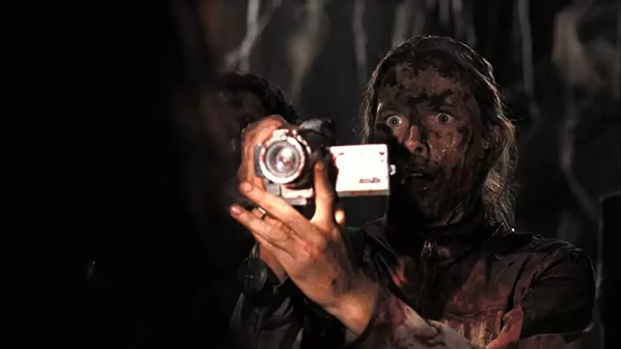 「ディセント2」Shauna Macdonald & Krysten Cummingsの画像