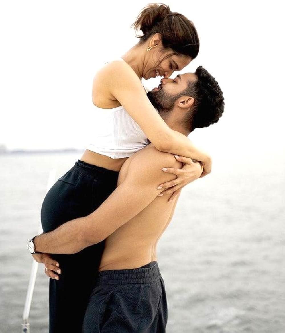 Gehraiyaan（原題）の画像