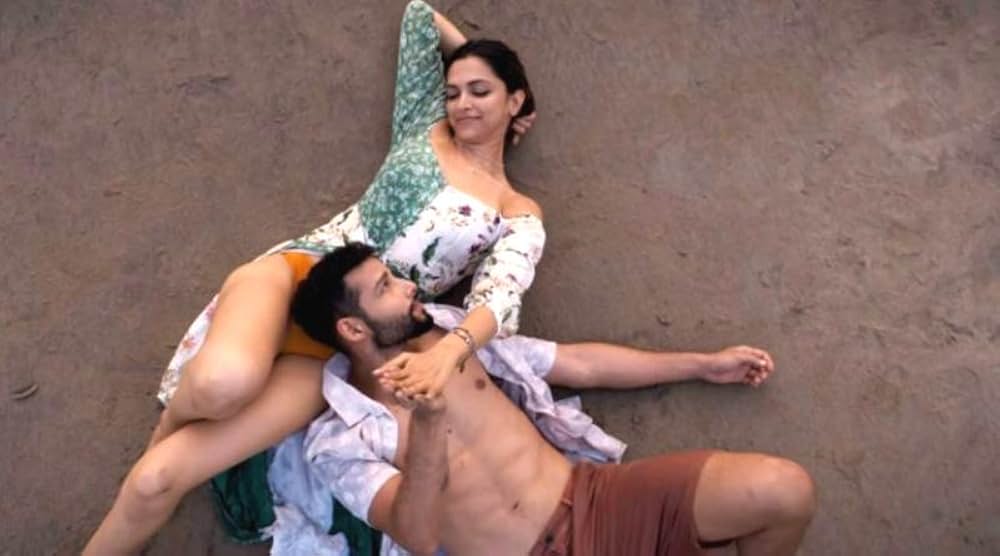 Gehraiyaan（原題）の画像