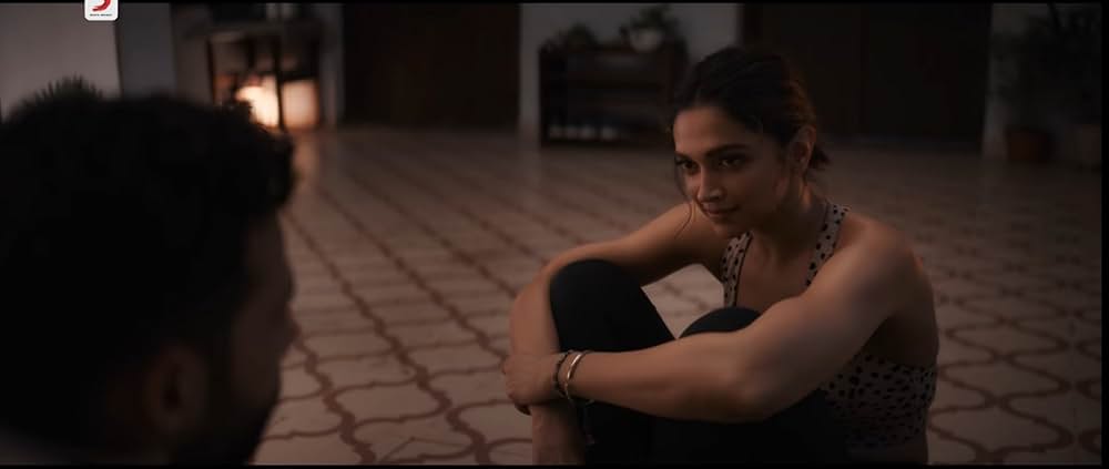 Gehraiyaan（原題）の画像