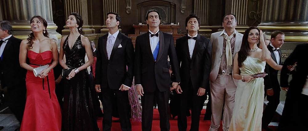 ハウスフル（原題）の画像