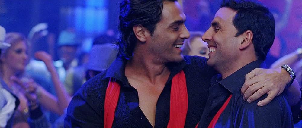 ハウスフル（原題）の画像