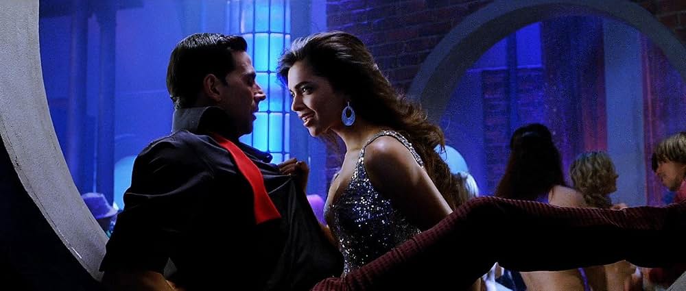 ハウスフル（原題）の画像