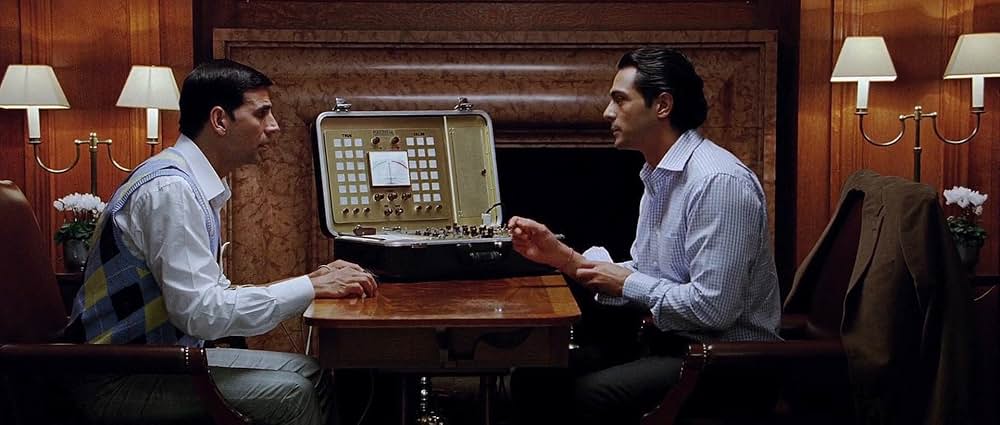 ハウスフル（原題）の画像