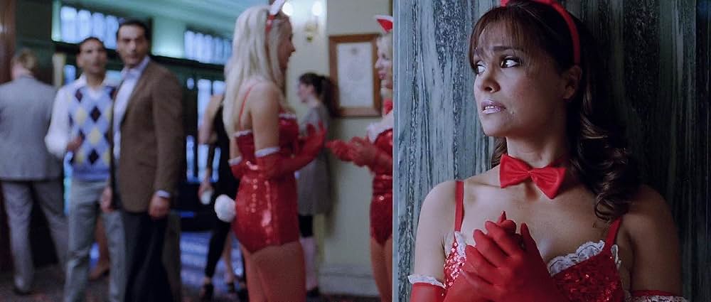 ハウスフル（原題）の画像