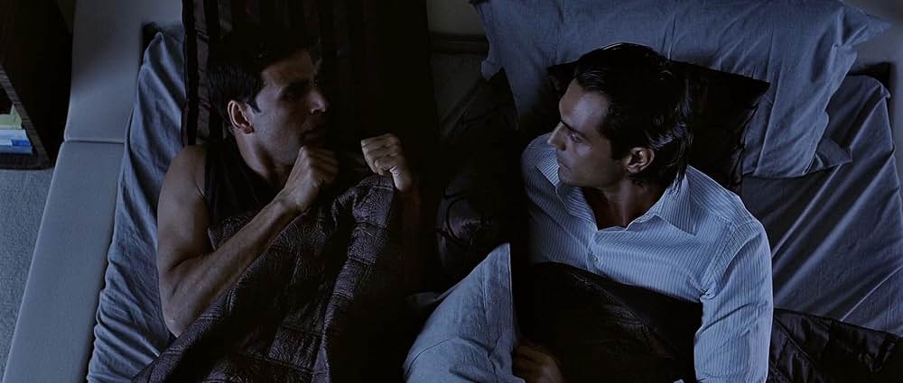 ハウスフル（原題）の画像