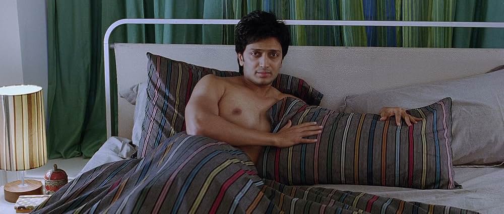 ハウスフル（原題）の画像