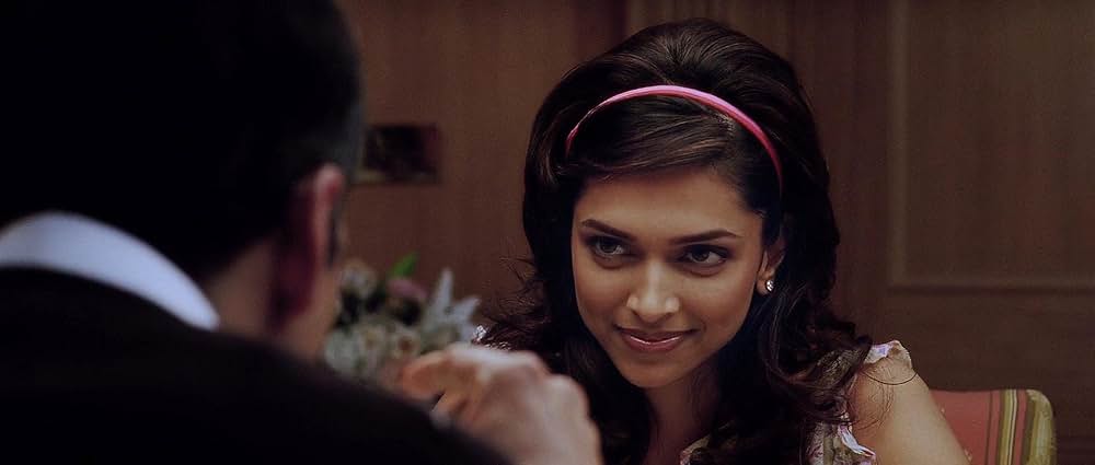 ハウスフル（原題）の画像