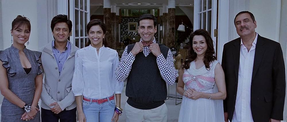 ハウスフル（原題）の画像