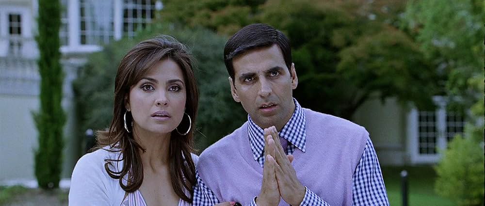 ハウスフル（原題）の画像