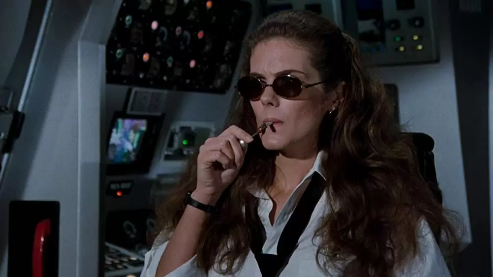 フライングハイ2/危険がいっぱい月への旅の画像