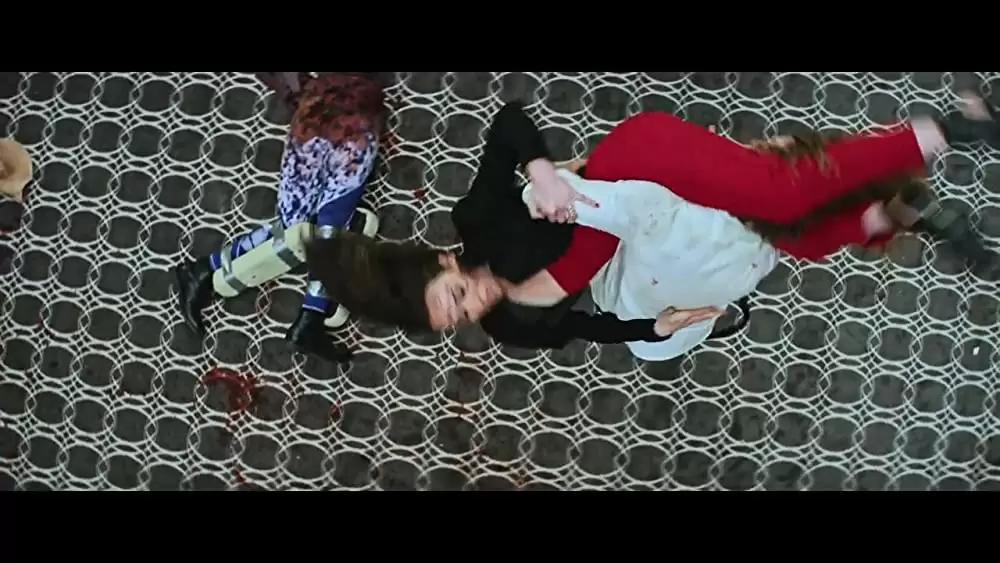 「ゲームオーバー！」ローナ・ミトラ & ブレイク・アンダーソンの画像