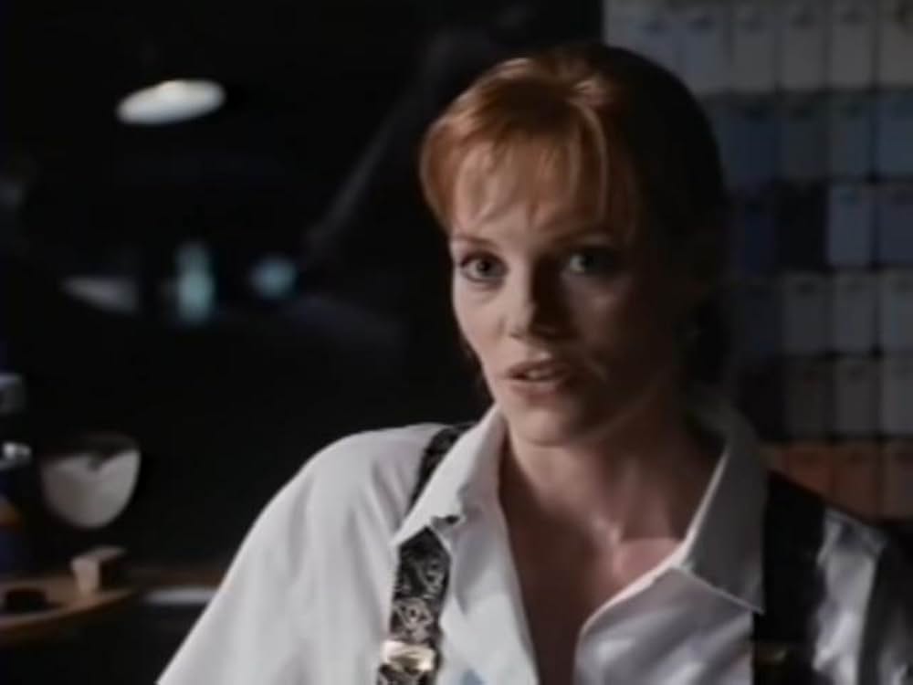 壁の中の歪んだ愛 ミステリアス・ルーム／瞳が見つめているの画像