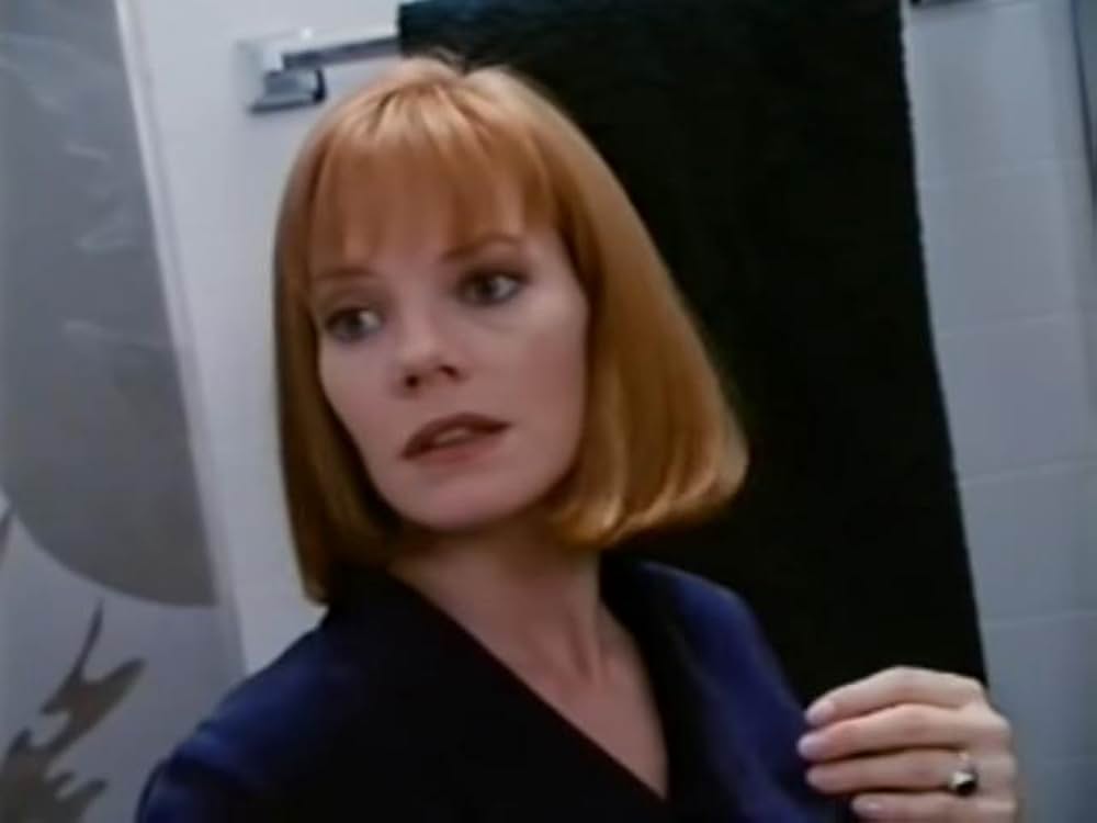 壁の中の歪んだ愛 ミステリアス・ルーム／瞳が見つめているの画像