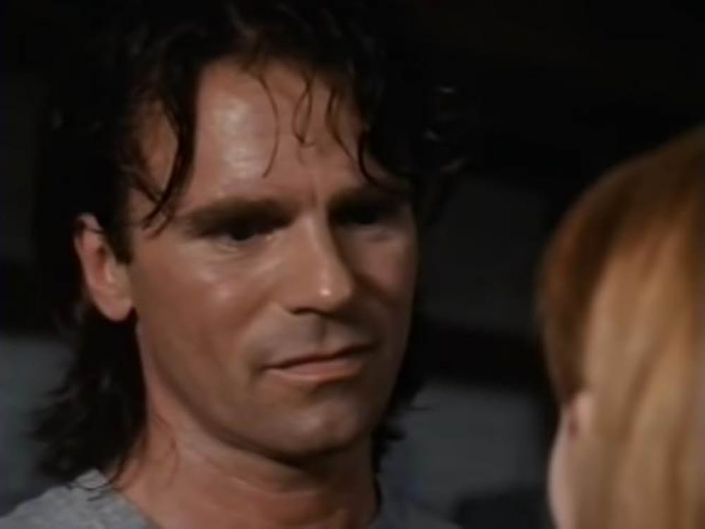 壁の中の歪んだ愛 ミステリアス・ルーム／瞳が見つめているの画像