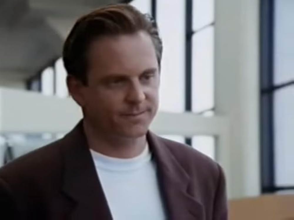 壁の中の歪んだ愛 ミステリアス・ルーム／瞳が見つめているの画像