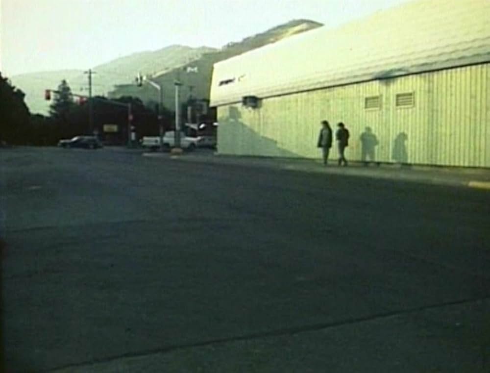 イッツ・インポッシブル・トゥ・ラーン・トゥ・プラウ・バイ・リーディング・ブックスの画像