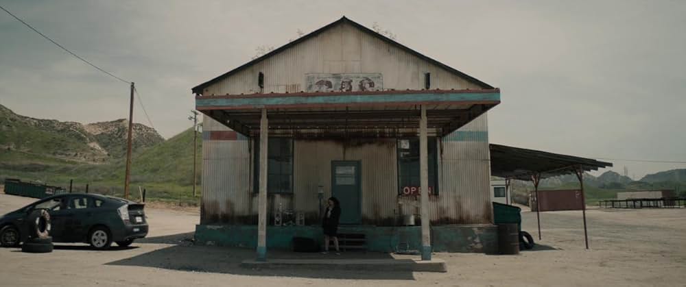 Tone-Deaf（原題）の画像