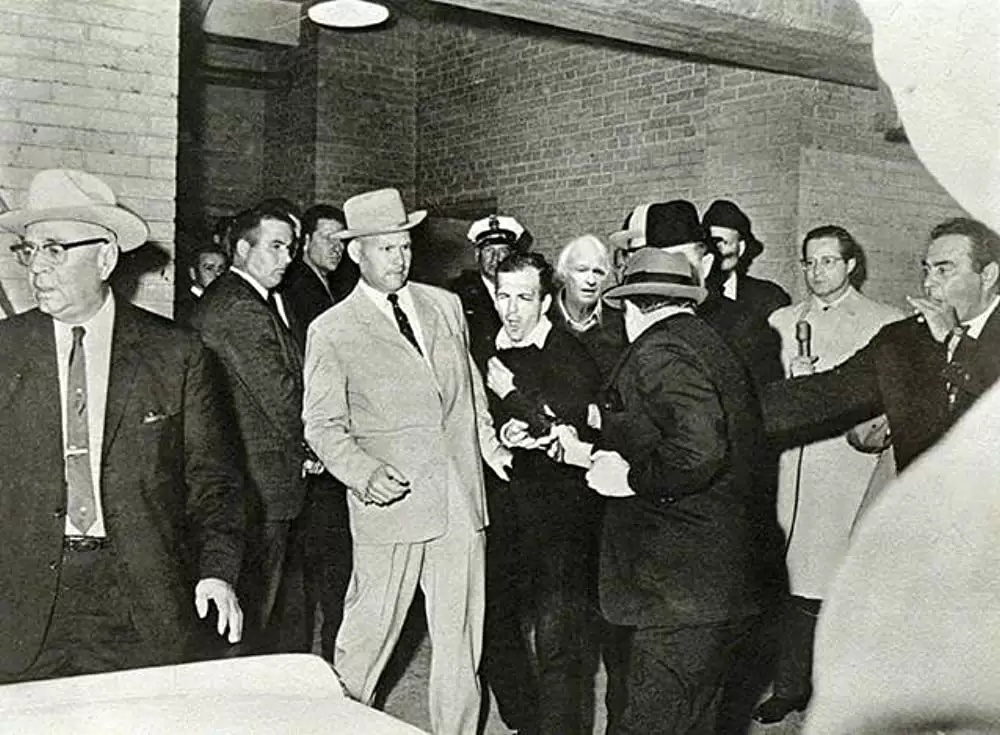 100歳の華麗なる冒険の画像