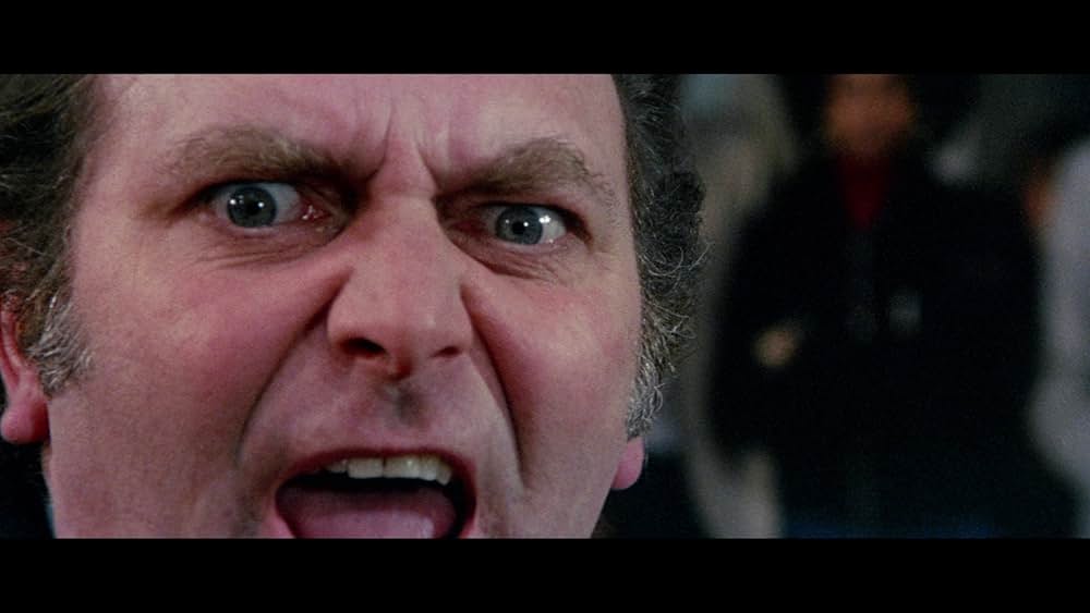 黒い霧の警察の画像