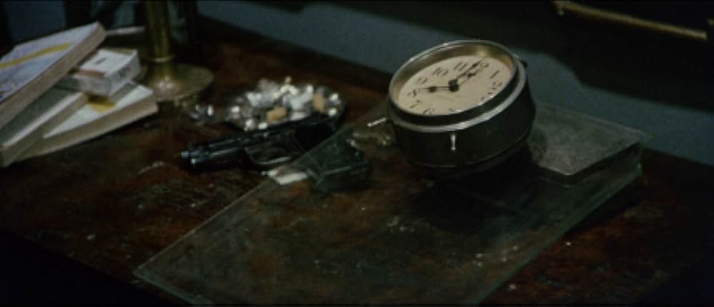 黒い霧の警察の画像