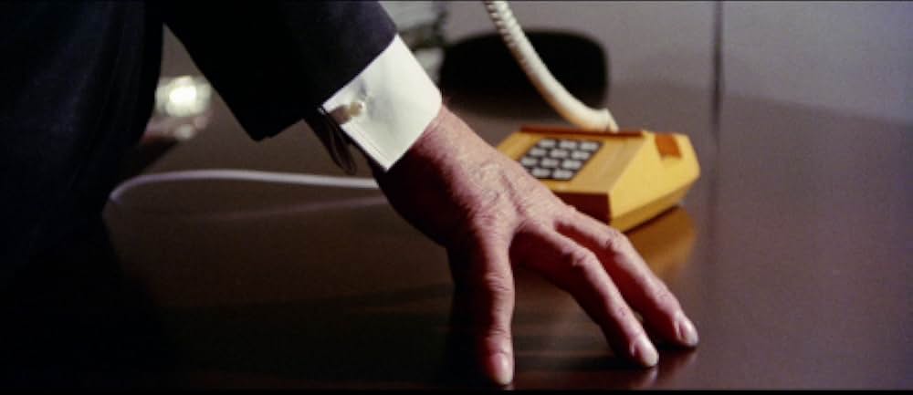 黒い霧の警察の画像