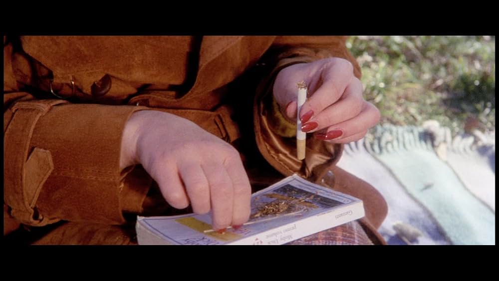 黒い霧の警察の画像