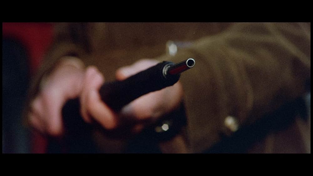 黒い霧の警察の画像