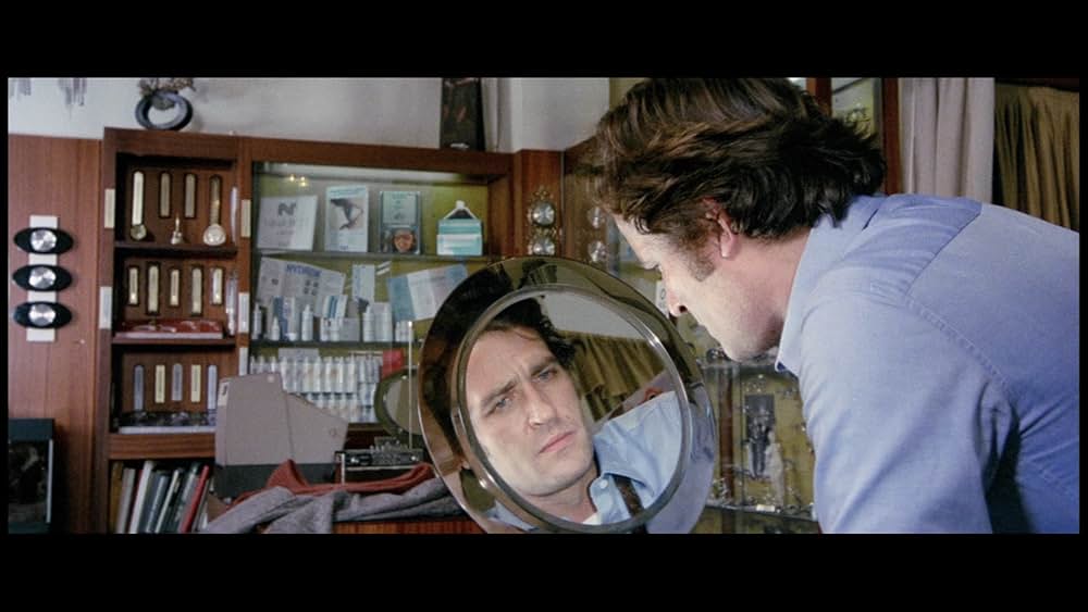 黒い霧の警察の画像