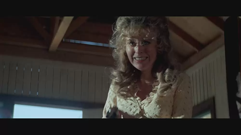 「荒野のストレンジャー」マリアンナ・ヒルの画像