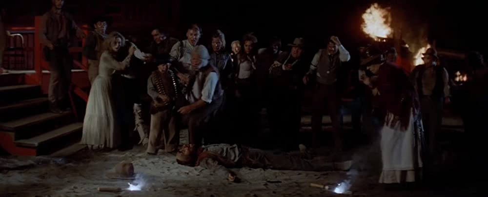 荒野のストレンジャーの画像