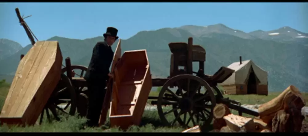 荒野のストレンジャーの画像