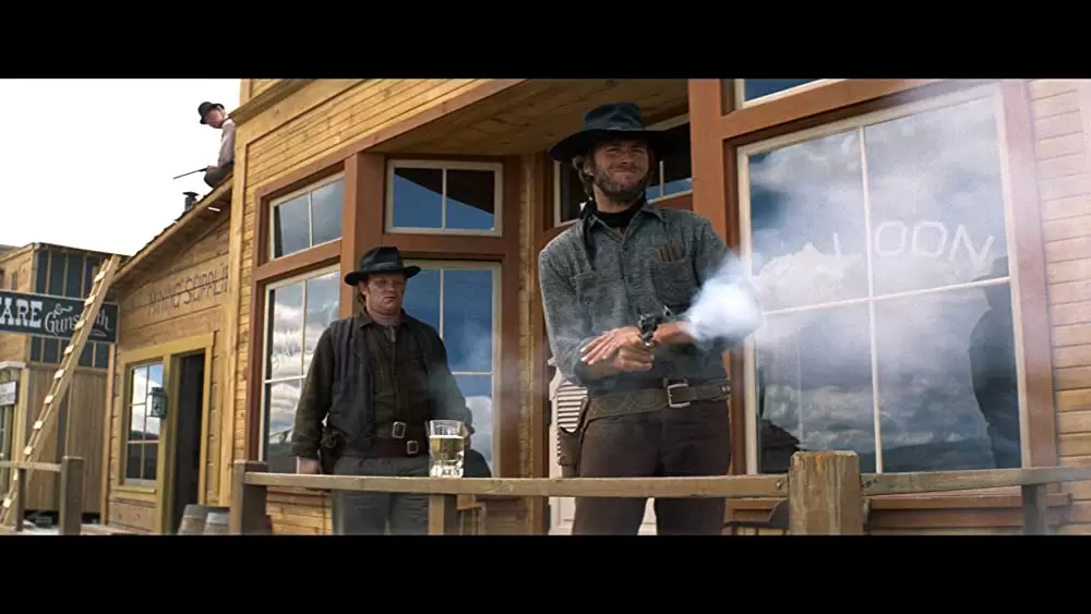 荒野のストレンジャーの画像