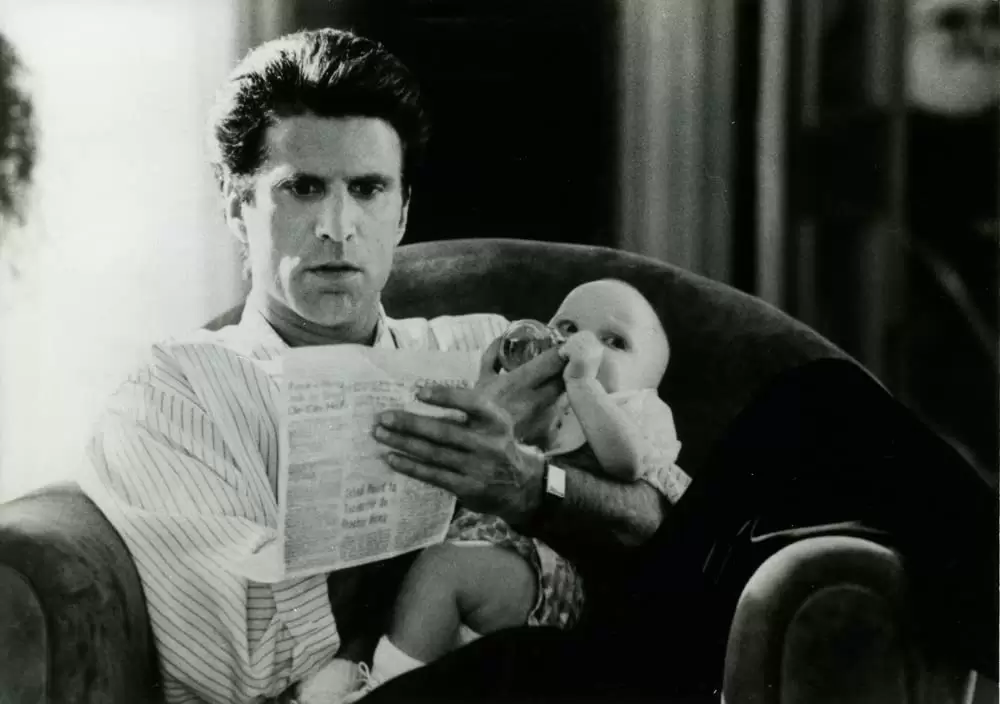 スリーメン&ベビーの画像