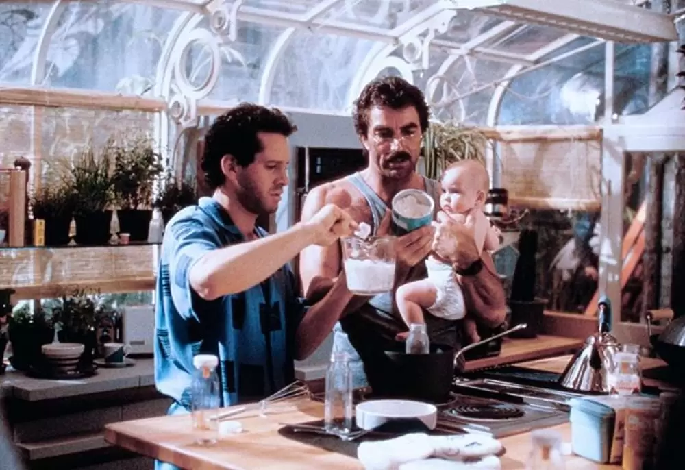 スリーメン&ベビーの画像