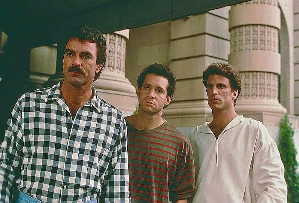 スリーメン&ベビーの画像