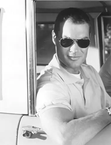 「アンソニーのハッピー・モーテル」アンドリュー・ウィルソンの画像