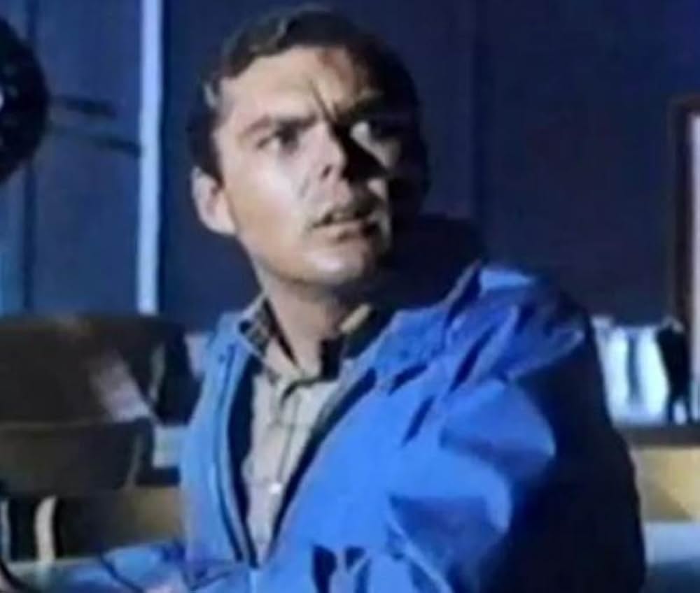 地の果てから来た怪物の画像