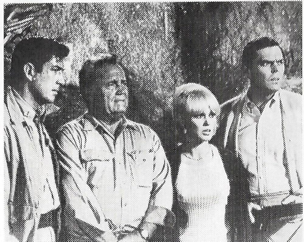 地の果てから来た怪物の画像