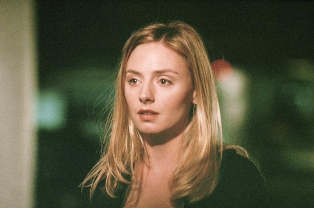 隣人は静かに笑うの画像