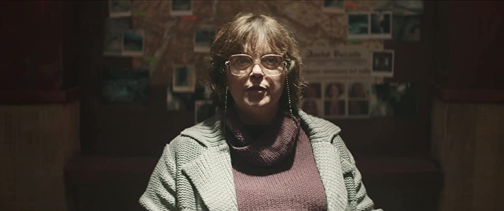 霧の中の少女の画像