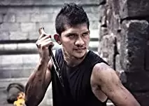 スカイライン-奪還-の画像