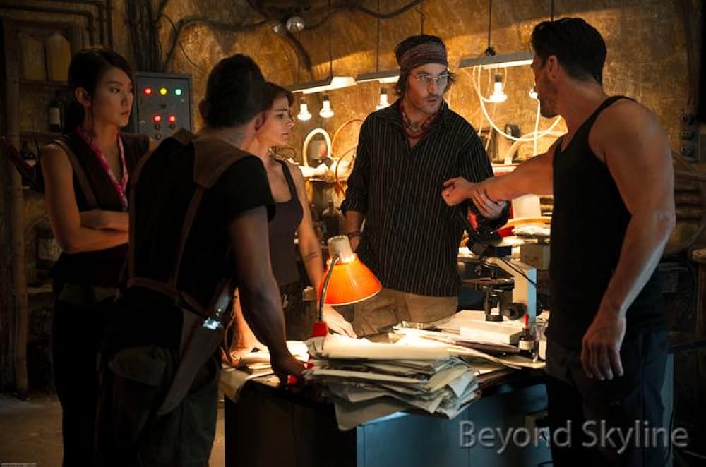 スカイライン-奪還-の画像