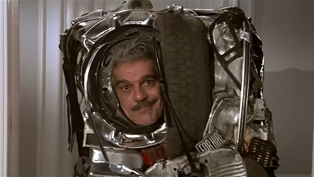 「トップ・シークレット」オマー・シャリフの画像