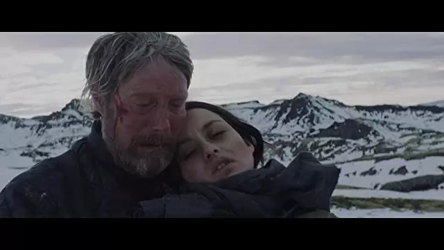 「残された者－北の極地－」マッツ・ミケルセン & マリア・テルマ・サルマドッティの画像