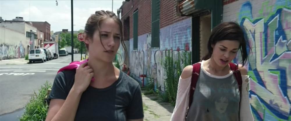 フリー・ザ・ニップル（原題）の画像