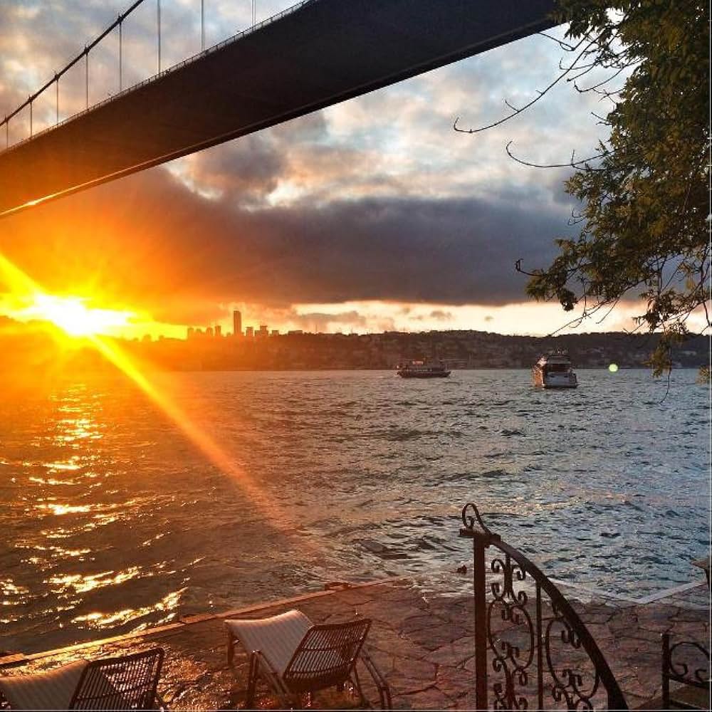 赤いイスタンブールの画像