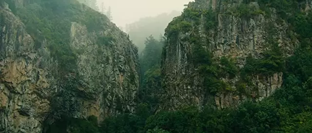 死の谷間の画像